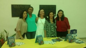 Débora Cristane, Josenaide Engracia, Erika Antunes, Nairan Morais e Rozemere Cardoso 