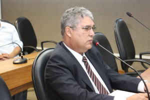 Dep. Rosemberg Pinto (PT) - Blindou governo, desviou discussão e foi contrário à Audiência Pública